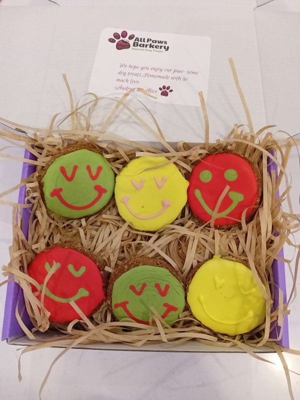 6 x Smiley Faces