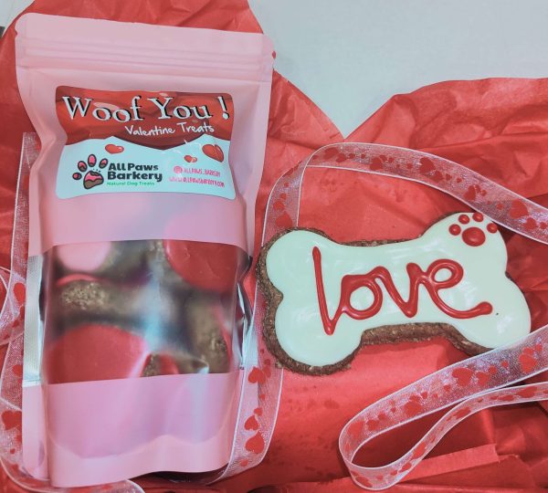 Iced Mini Hearts & Large Iced Valentine's Bone